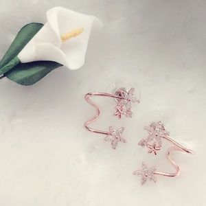 NEW Floral earrings with crystal